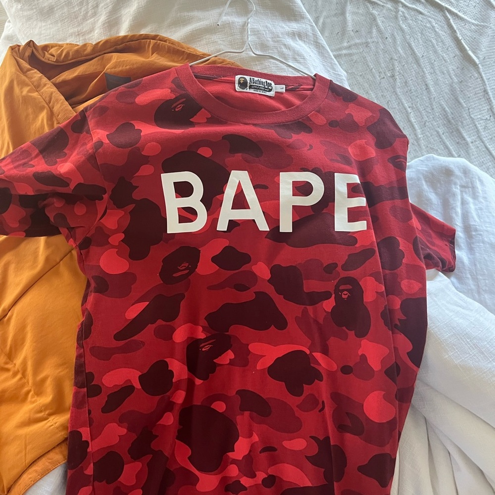 Red Camo Bape tee shirt, men’s Large